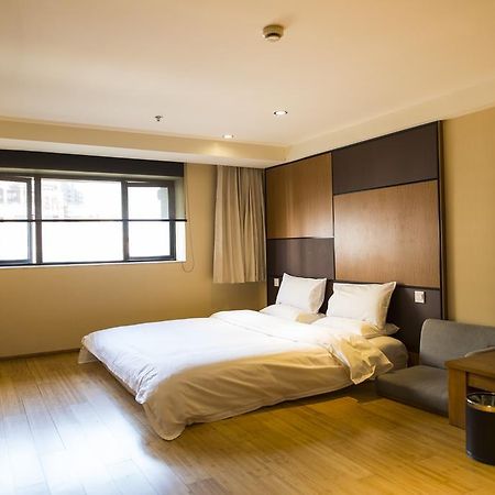 Ji Hotel Wuhan Guanggu Plaza Экстерьер фото